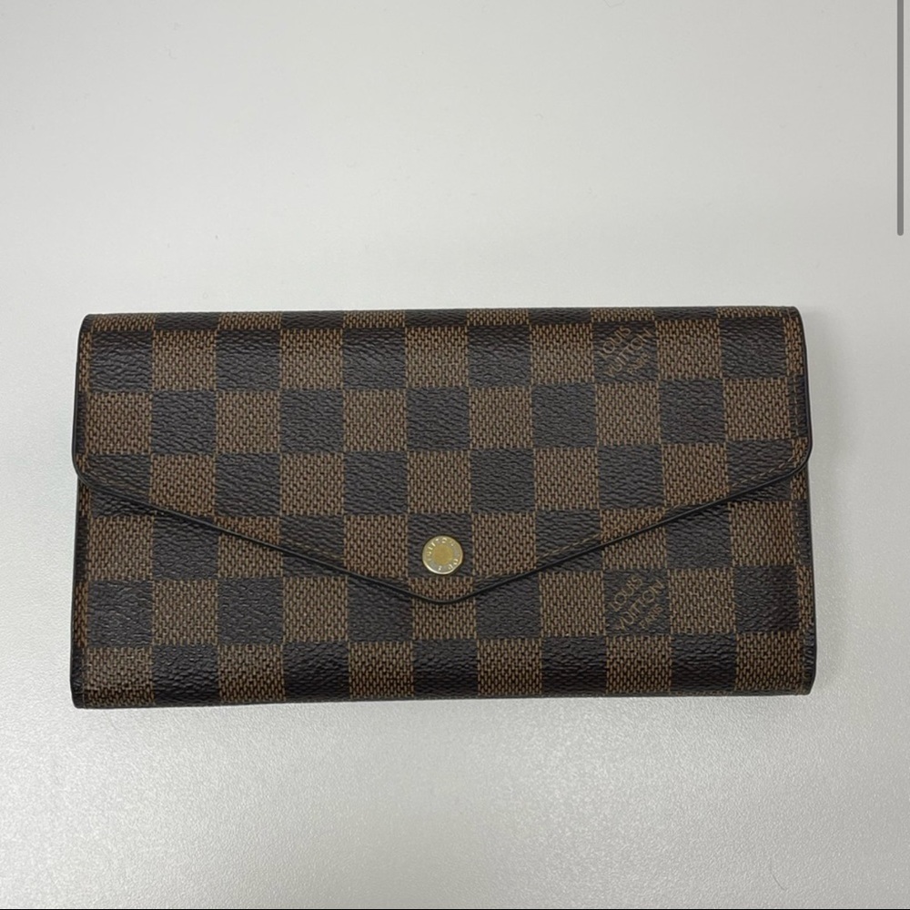 Louis Vuitton Sarah wallet - authentic